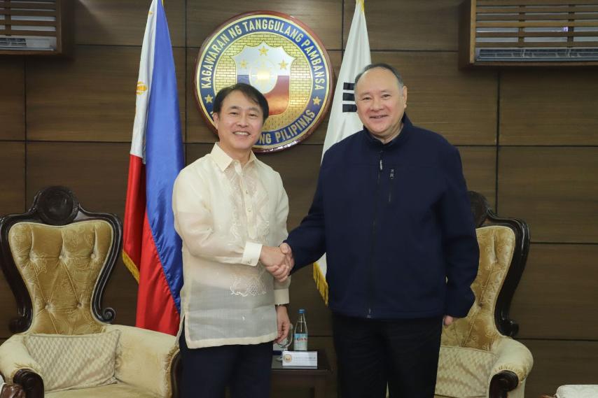 Ambassador Lee paid a courtesy call to the Hon. Defense Secretary Gilberto C. Teodoro
